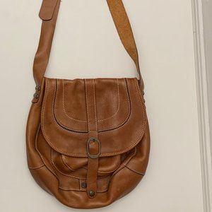 Leather shoulder bag
